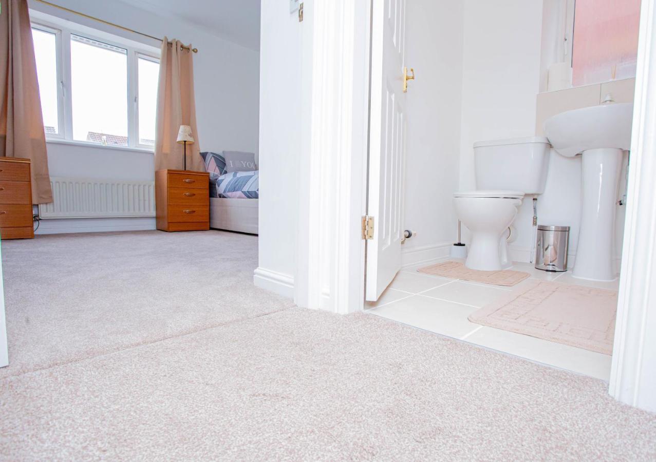 Intellect Suites Northampton Eksteriør billede