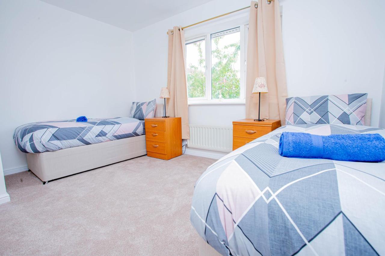 Intellect Suites Northampton Eksteriør billede